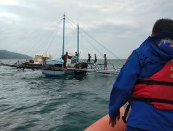 Bersama Tim SAR Gabungan, Polairud Polres Bima Kota Evakuasi Bagan Penangkap Ikan Nyaris Tenggelam