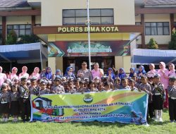 Siswa TK Kemala Bhayangkari 06 Bima Kota, Berkunjung di Mako Polres Bima Kota